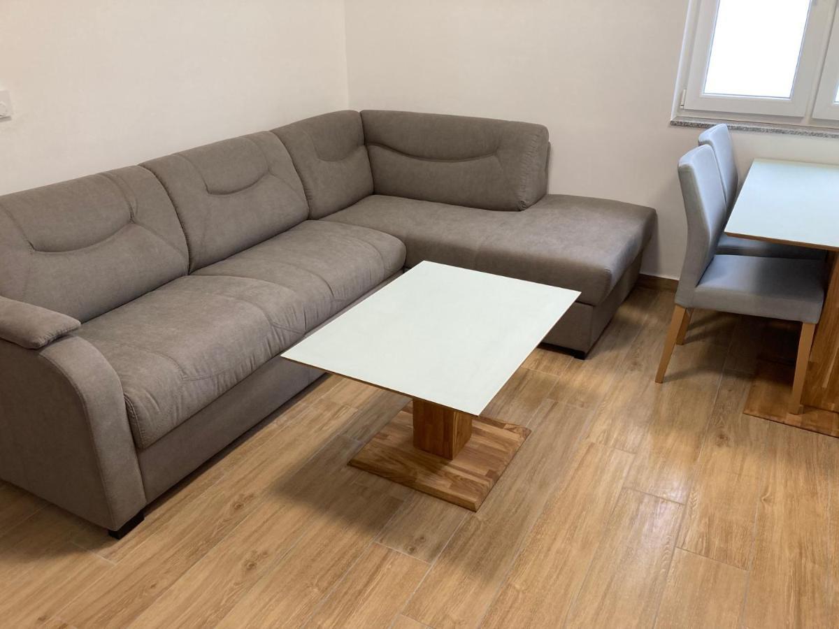 Vila Trnovo Apartment Яхорина Екстериор снимка