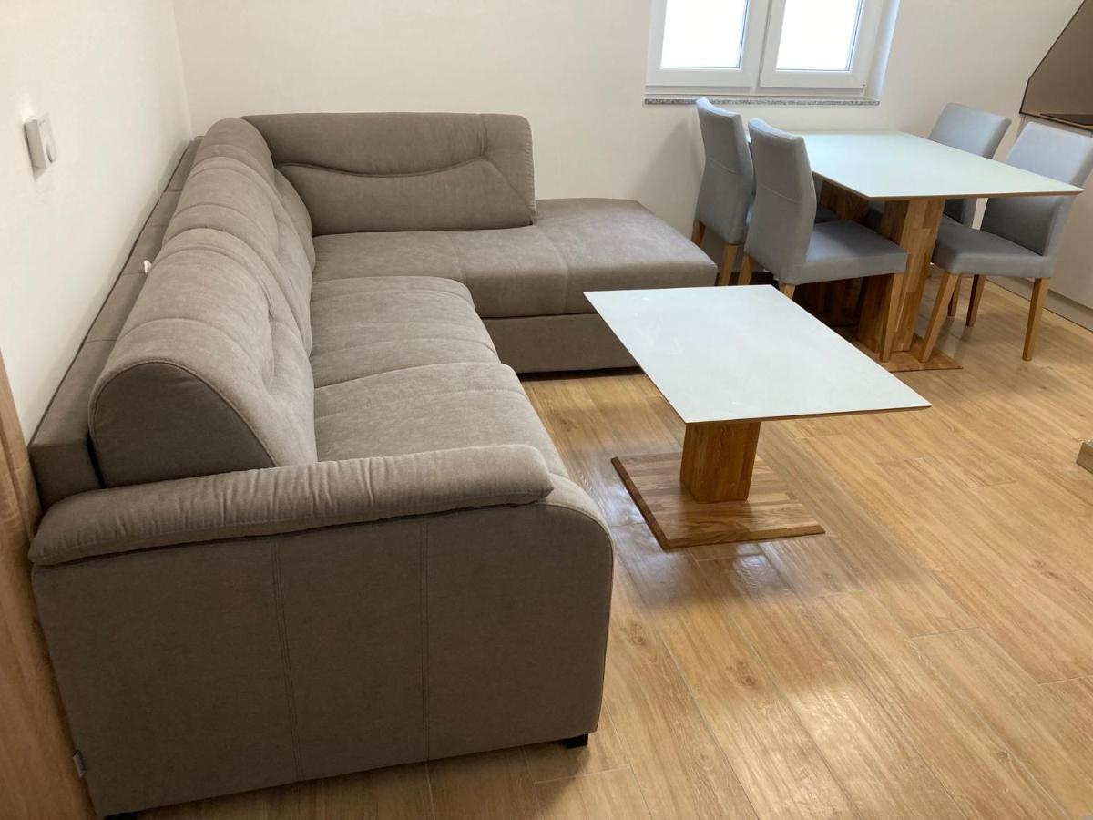 Vila Trnovo Apartment Яхорина Екстериор снимка