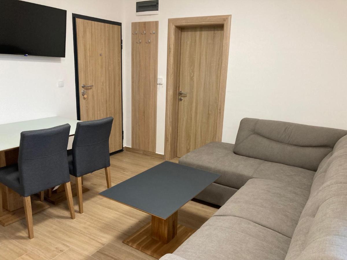 Vila Trnovo Apartment Яхорина Екстериор снимка