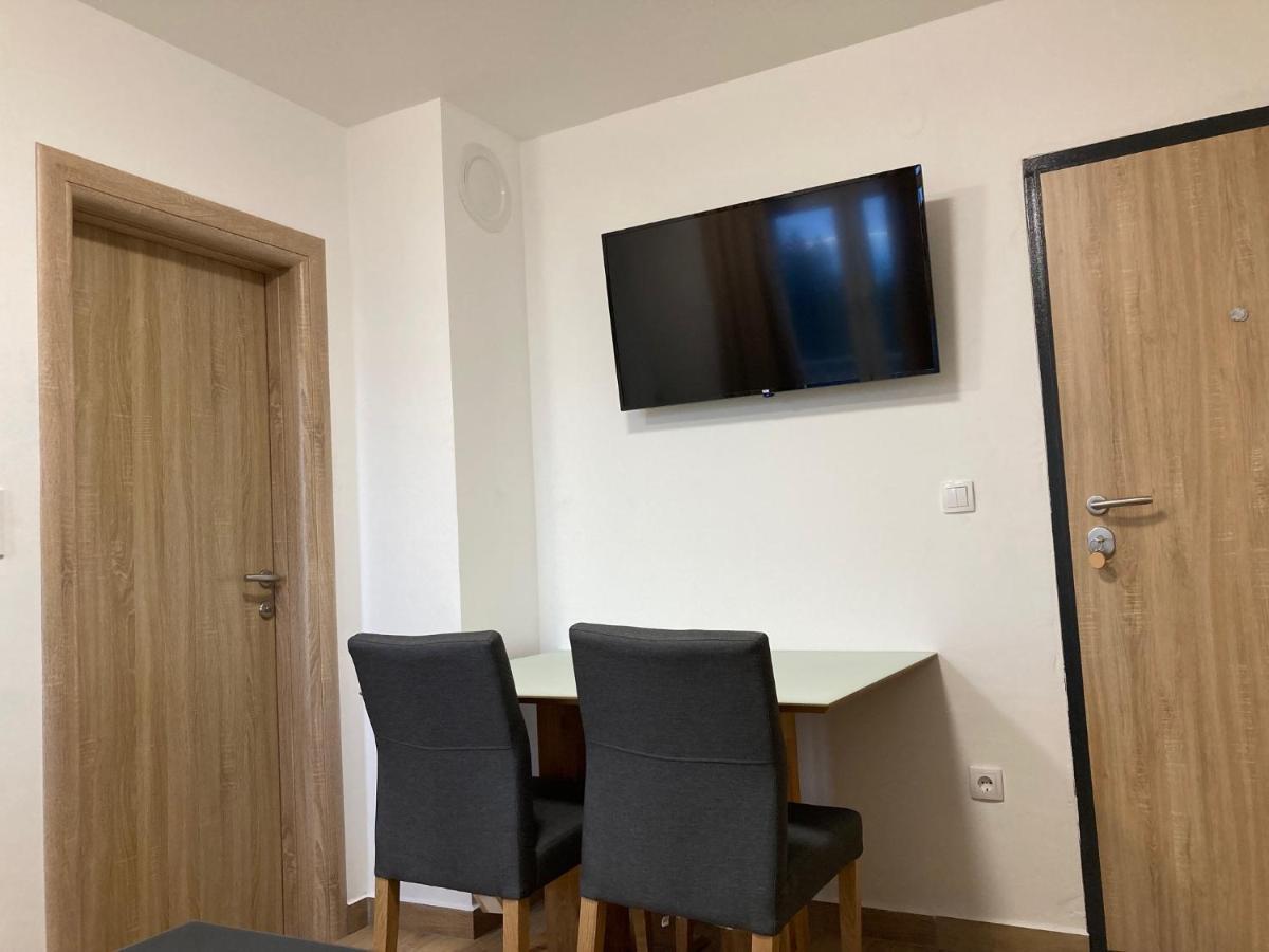 Vila Trnovo Apartment Яхорина Екстериор снимка