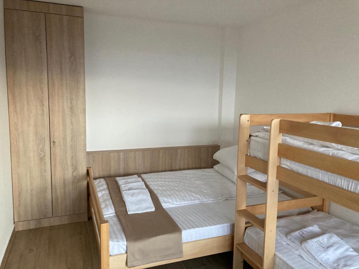 Vila Trnovo Apartment Яхорина Екстериор снимка