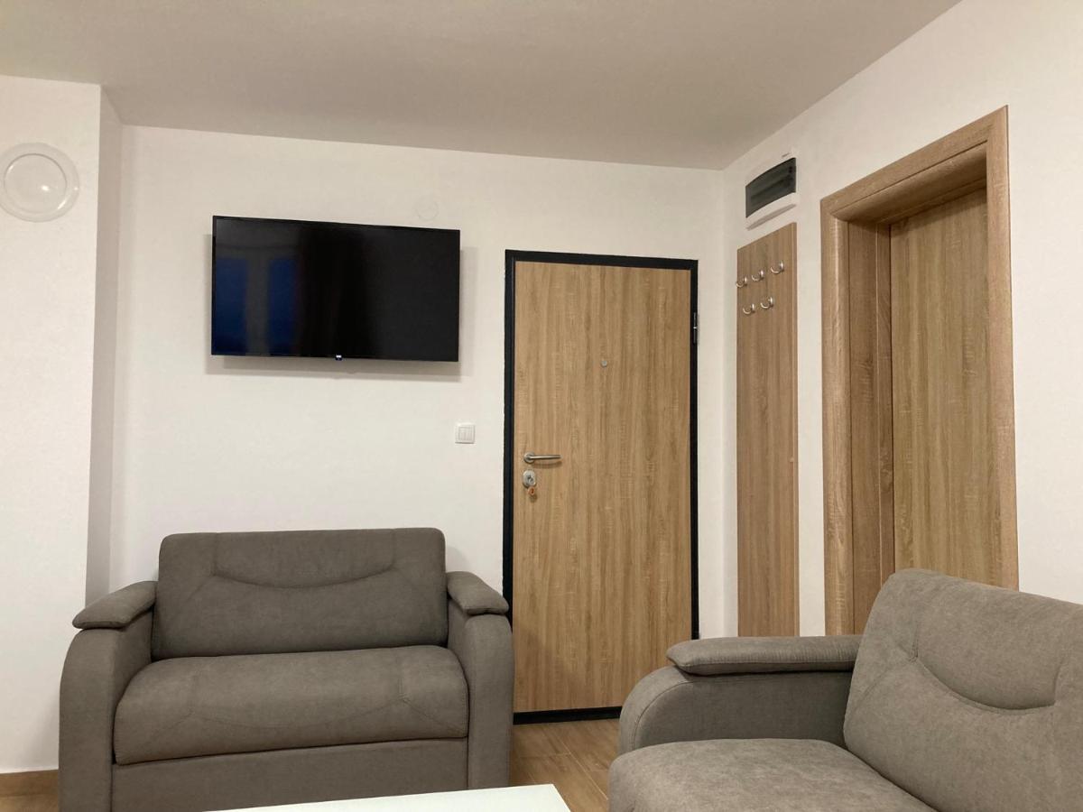 Vila Trnovo Apartment Яхорина Екстериор снимка