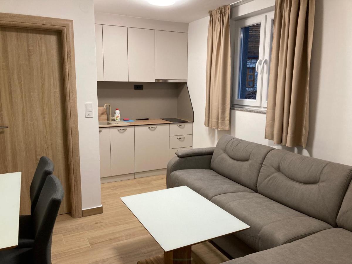 Vila Trnovo Apartment Яхорина Екстериор снимка