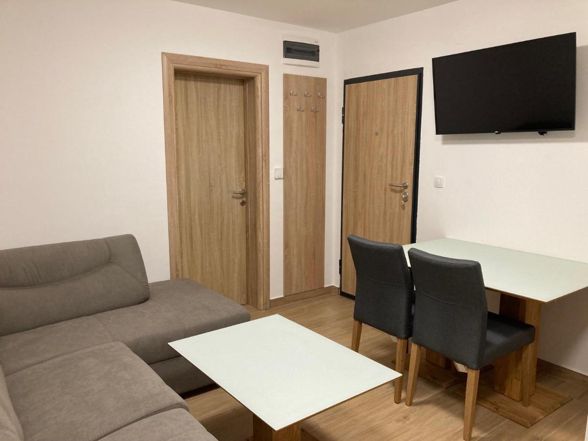 Vila Trnovo Apartment Яхорина Екстериор снимка