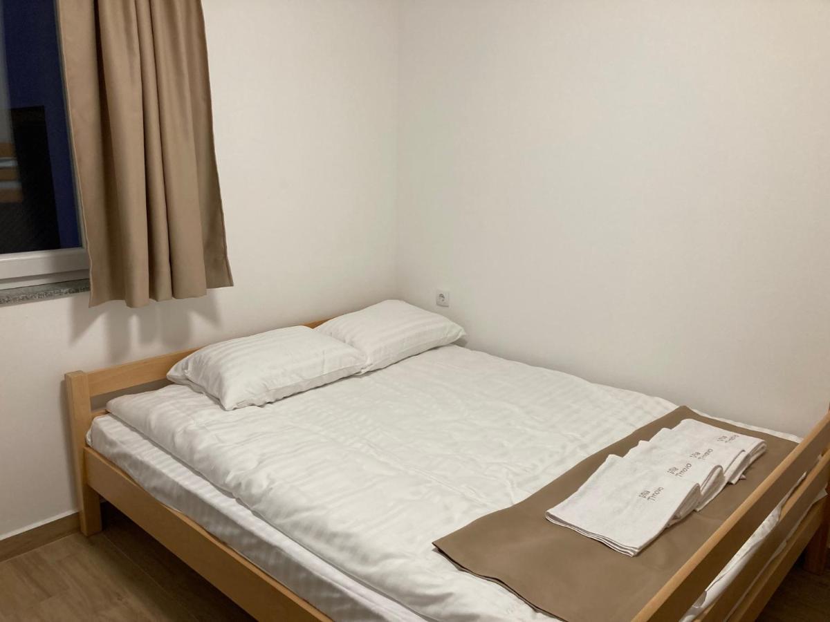 Vila Trnovo Apartment Яхорина Екстериор снимка