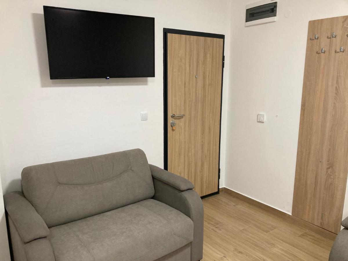 Vila Trnovo Apartment Яхорина Екстериор снимка