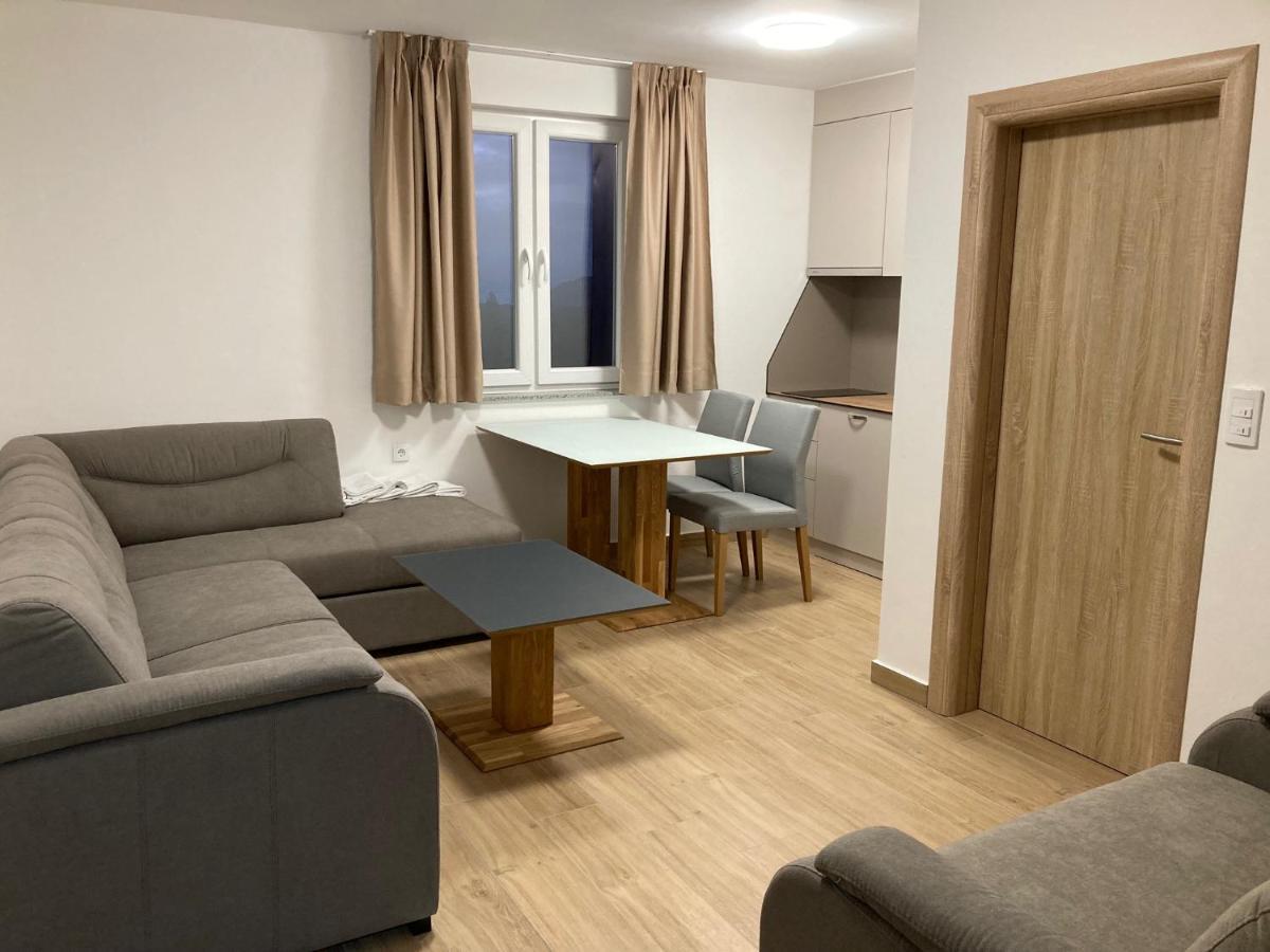 Vila Trnovo Apartment Яхорина Екстериор снимка