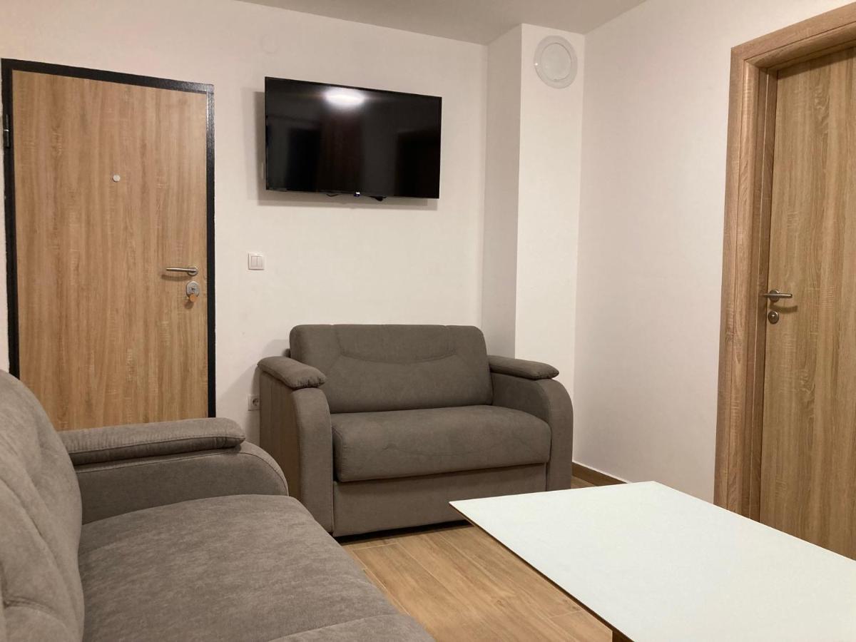 Vila Trnovo Apartment Яхорина Екстериор снимка