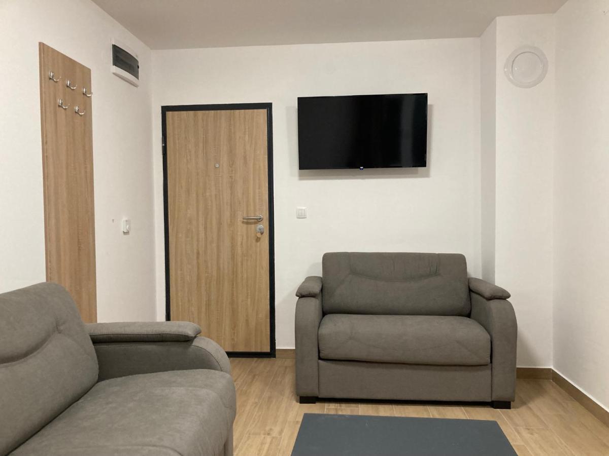 Vila Trnovo Apartment Яхорина Екстериор снимка