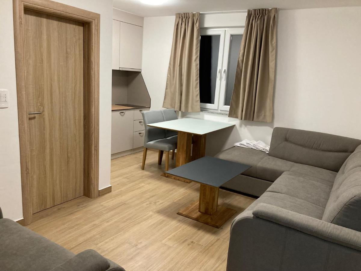 Vila Trnovo Apartment Яхорина Екстериор снимка