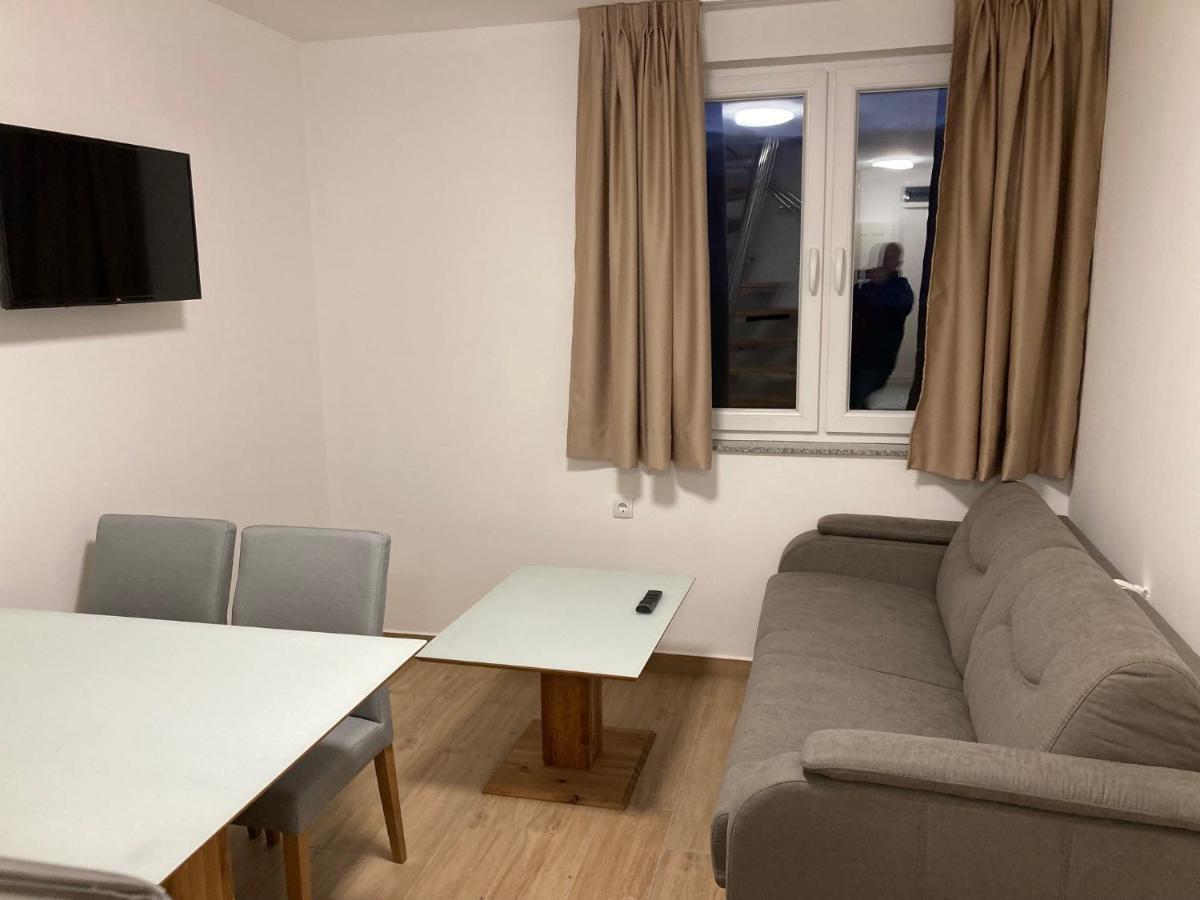 Vila Trnovo Apartment Яхорина Екстериор снимка