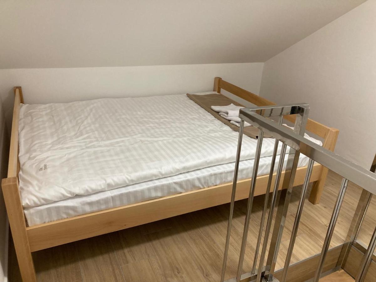 Vila Trnovo Apartment Яхорина Екстериор снимка