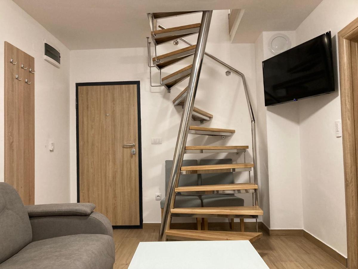Vila Trnovo Apartment Яхорина Екстериор снимка